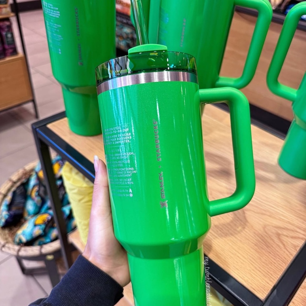 EXCLUSIVE NEW Starbucks x Stanley Tumblers in Pearl Green